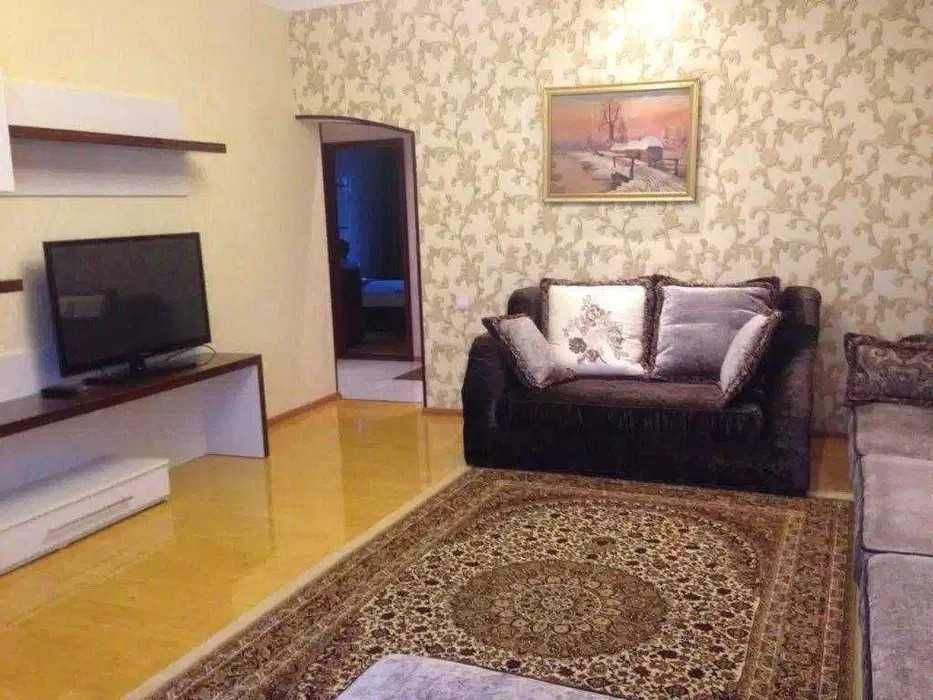 Аренда 2/7/9 м. Ойбек, напротив HUAWEI, своя.  Ремонт, меб., техника.