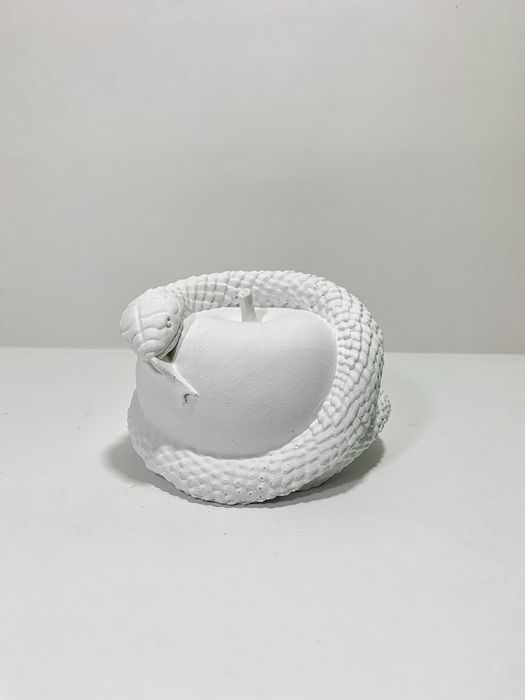 Статуэтка змеи