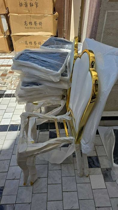 срочна продаю новый стуля