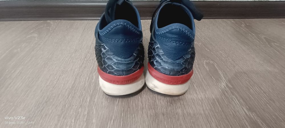 Кроссовки Нурсачи