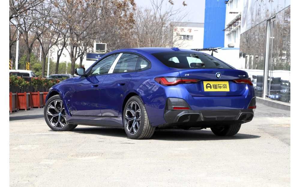 BMW I4 50l sport naqd va halol nasiya