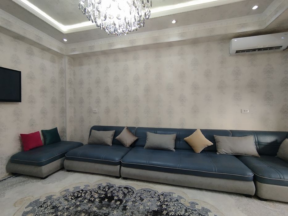 Divan mebeli srochno sotiladi