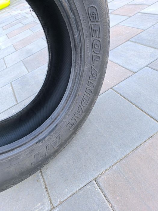 Продам резину yokohama 245/65R17