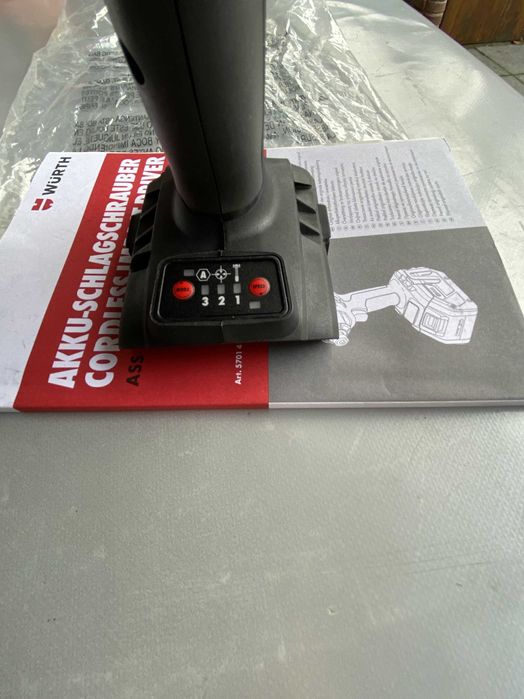 Șurubelniță de impact fără fir ASS 18-1/4 inch COMPACT M-CUBE