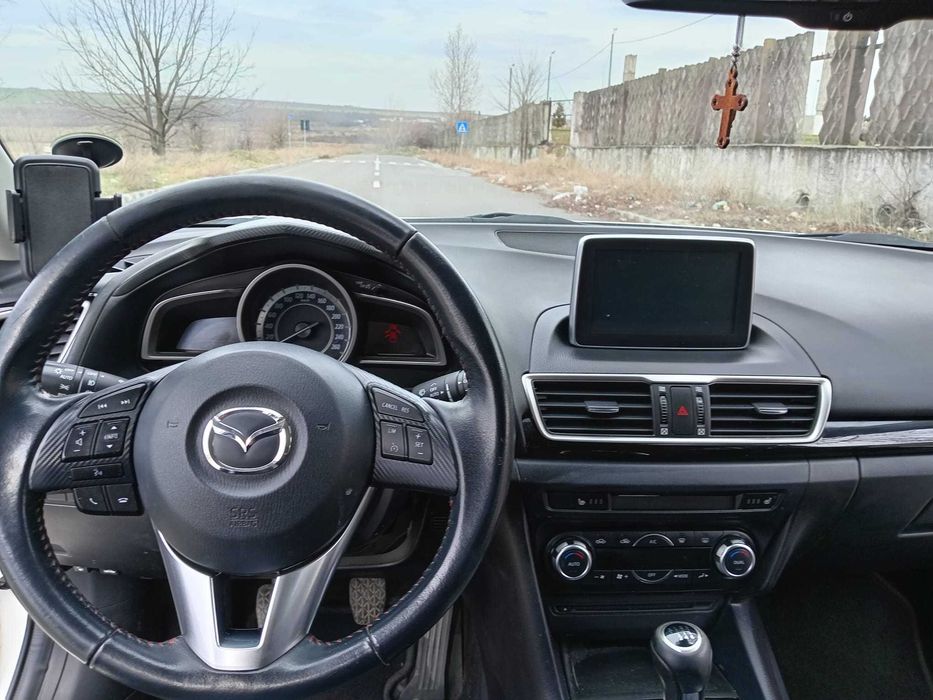 Autoturism  Mazda  3 SkyActiv  Diesel  2016
