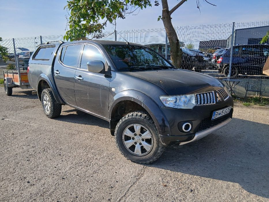 Vând Mitsubishi L200