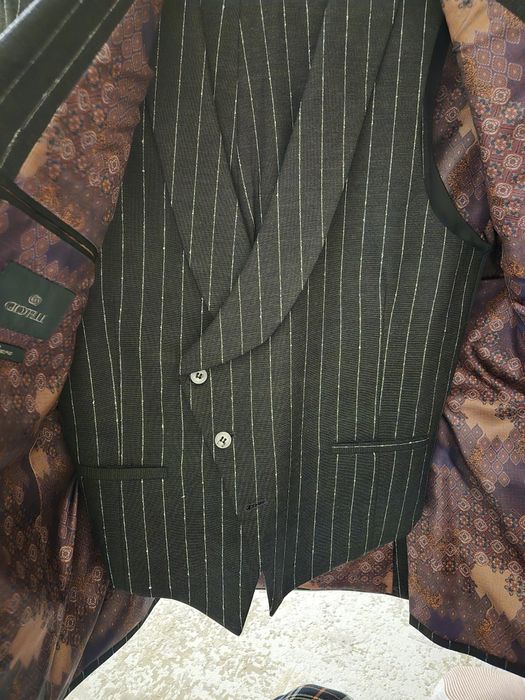 Костюм тройка. Размер 50.