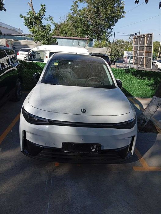 Leapmotor C10 awd
