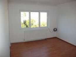 Constructi case apartamente renovări