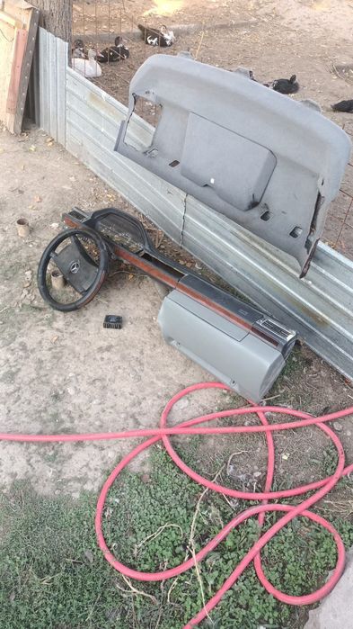 Запчасти на Мерседес 124 кузов
