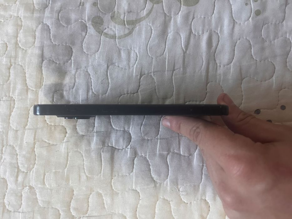 Vând/schimb iPhone 15 Simplu