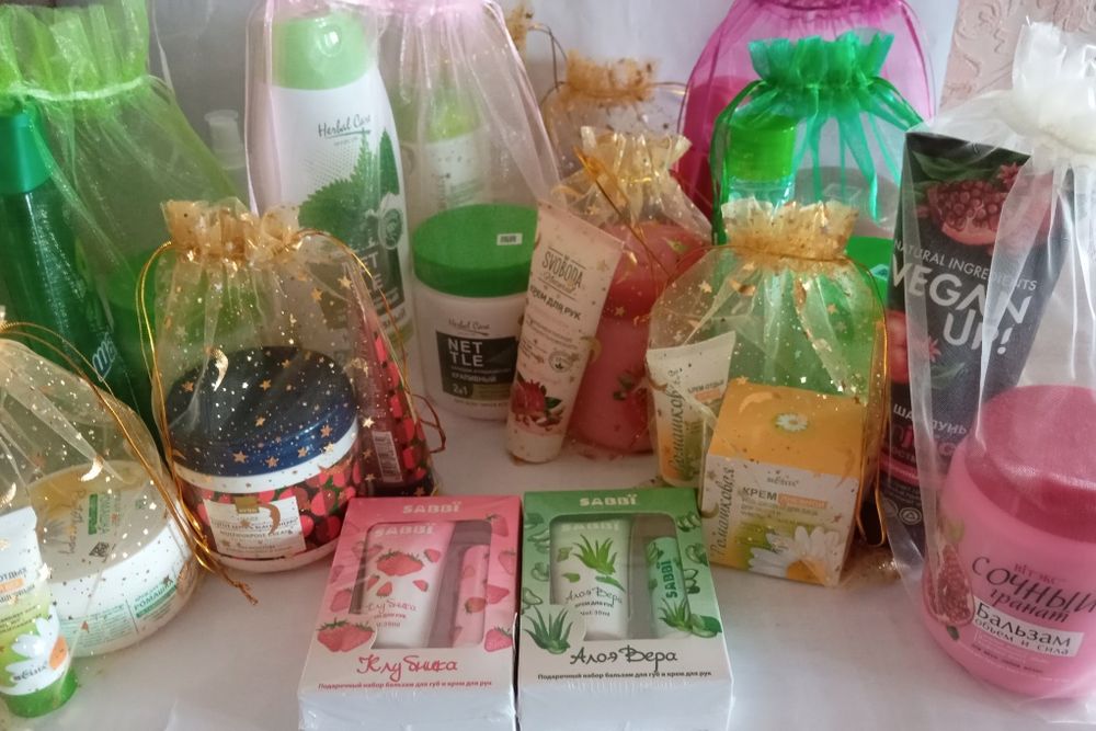 Подарочные новогодние наборы