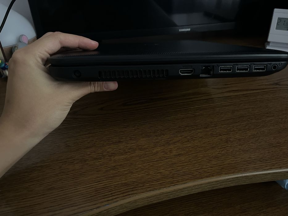 Dell Inspiron 15 3521 Touchscreen – i3 / 8GB RAM / SSD 240GB