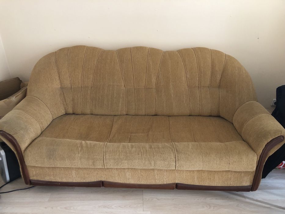 Триместен разтегателен диван