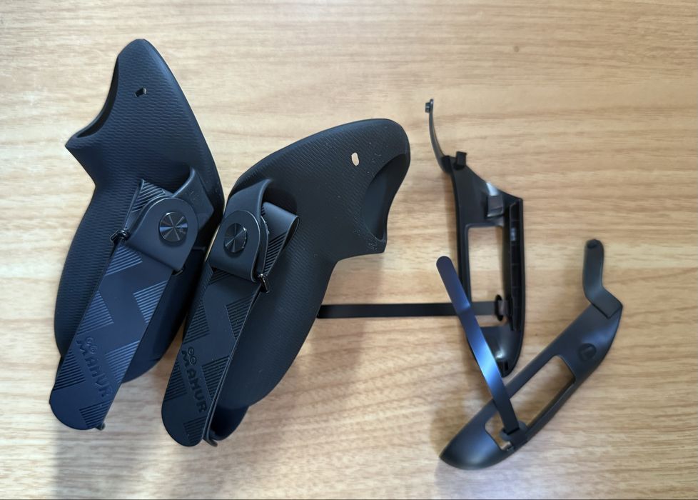 Quest 3 controller grips