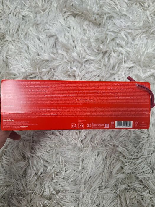 Set cosmetice calatorie sigilat.