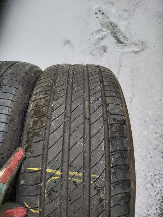 Anvelope vara 225/55/R18