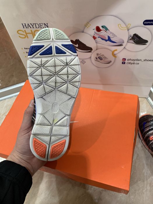 Nike free номер 36,5