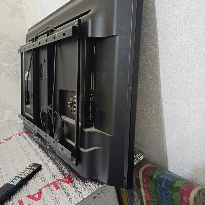 Телевизор LG 125 см