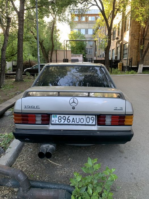 Mercedes Benz 190