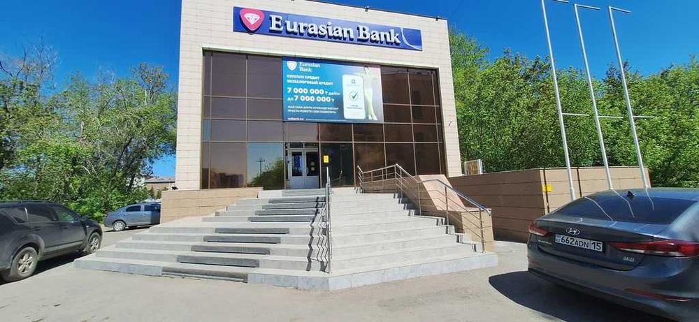 Продам 2к квартиру в центре города