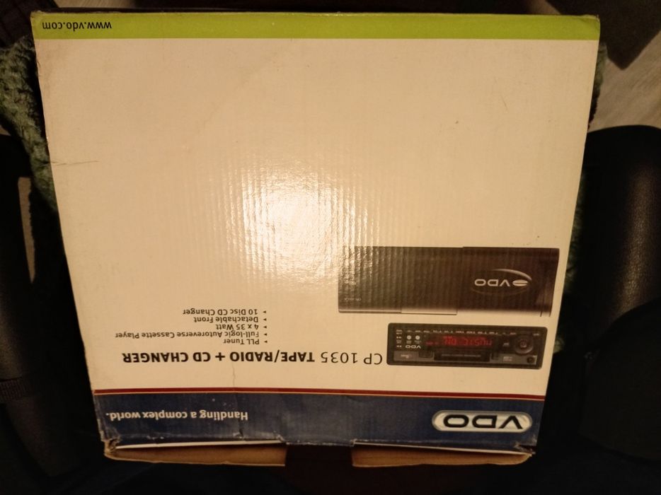 Radio casetofon cu CD  changer- VDO