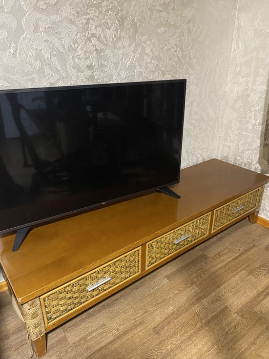 Комод ротанговый.Диван ротанговый-40000т.