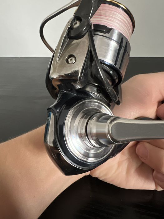 Daiwa certate 19  2500s-xh modificată