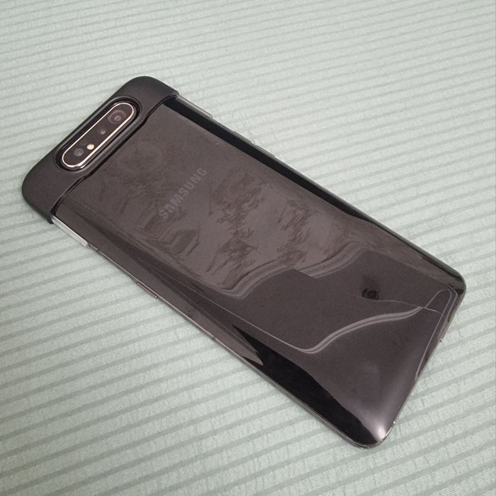 Samsung a80 в хорошем состоянии