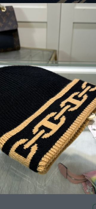 Fes Hermes, model 2026, gratuit prin posta romana