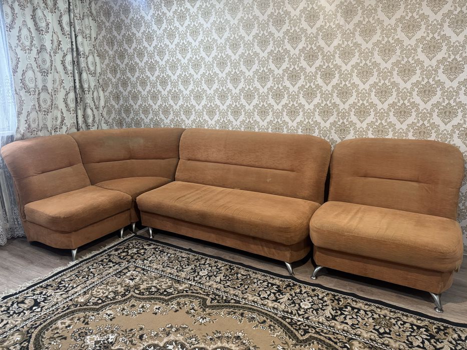 Продам угловой диван - транформер