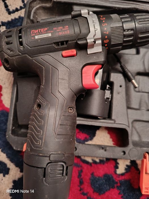 Продам шуруповерт