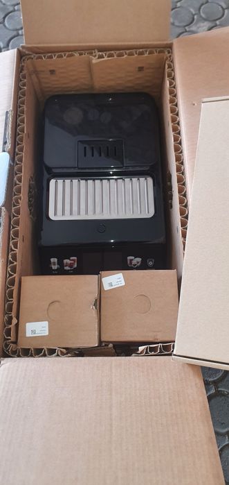 Кафемашина на марка Delonghi Eletta Explore
