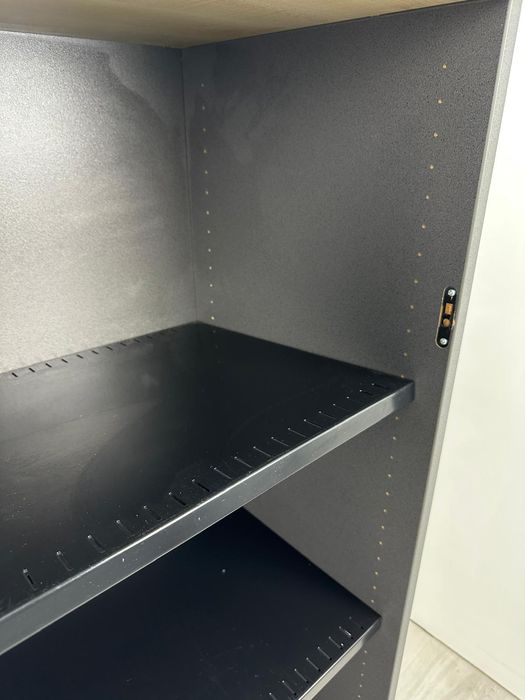 Немски офис шкаф етажарки съхранение на документи и други нужди