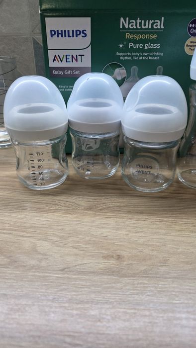 Biberoane de sticla Philips Avent Natural