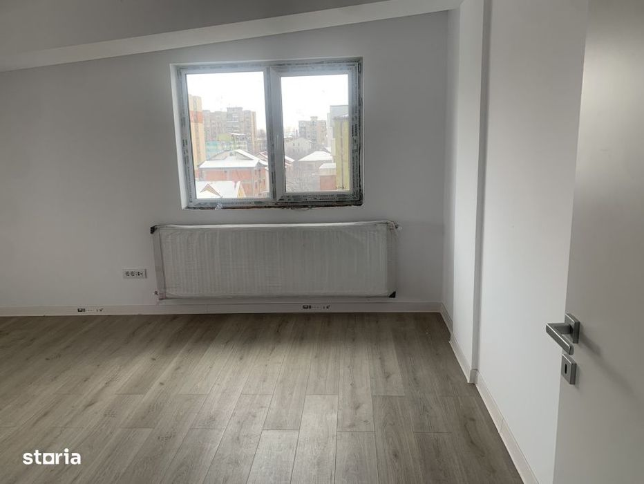 Apartament 4 camere decomandat, NOU, George Enescu
