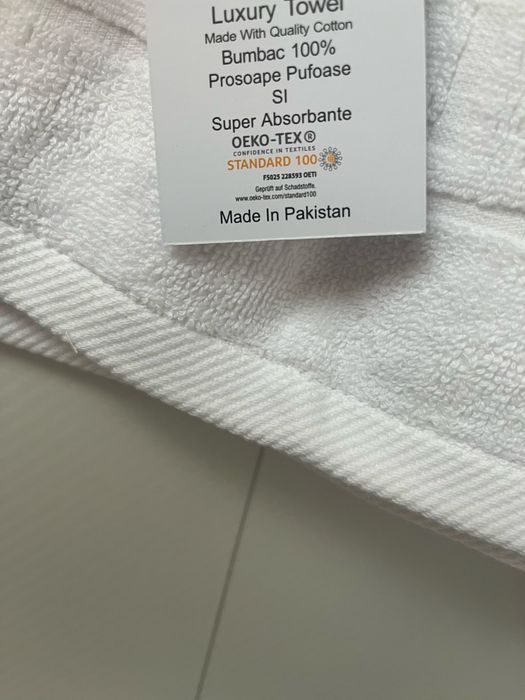 Set de 8 prosoape pufoase noi 100% bumbac