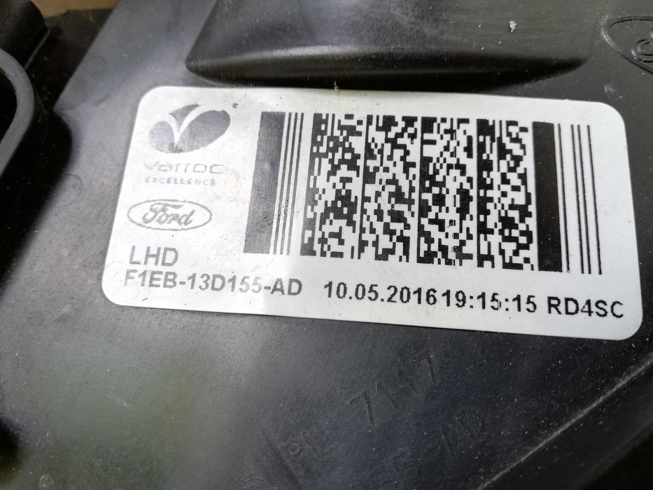 Фар Форд Фокус ляв/Фар Ford Focus LED Bi-Xenon MK3/Фар Focus Xenon