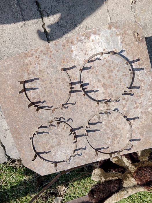 Колпаки на диски Mitsubishi