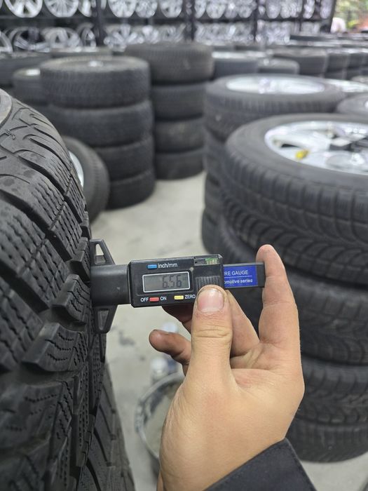 1 Брой Гума 215/65/17 Goodyear 6,5mm