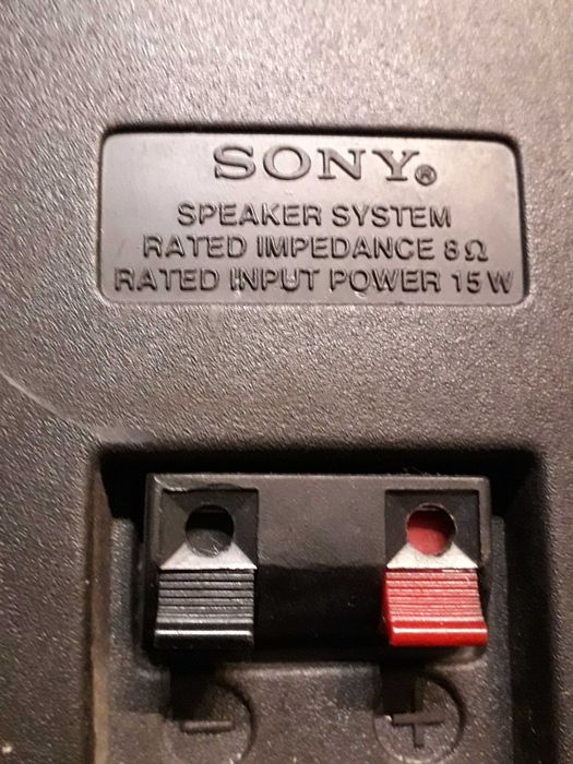 Продавам HI-FI колонка модел SONY-15W/8 OMS в изправност