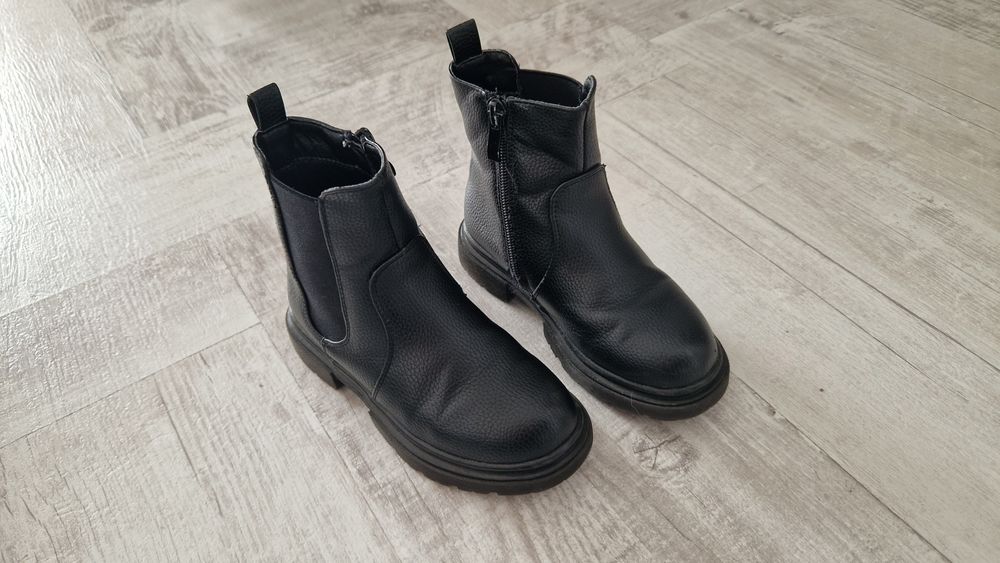 Ghete neimblanite, marimea 28