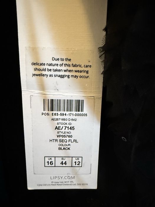 Продаю платье женское