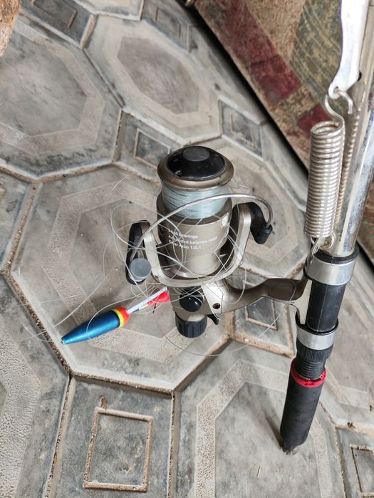 Продам удочку  спиннинг