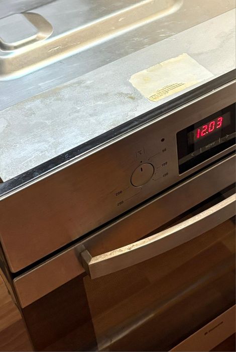 Продам духовой шкаф Hansa