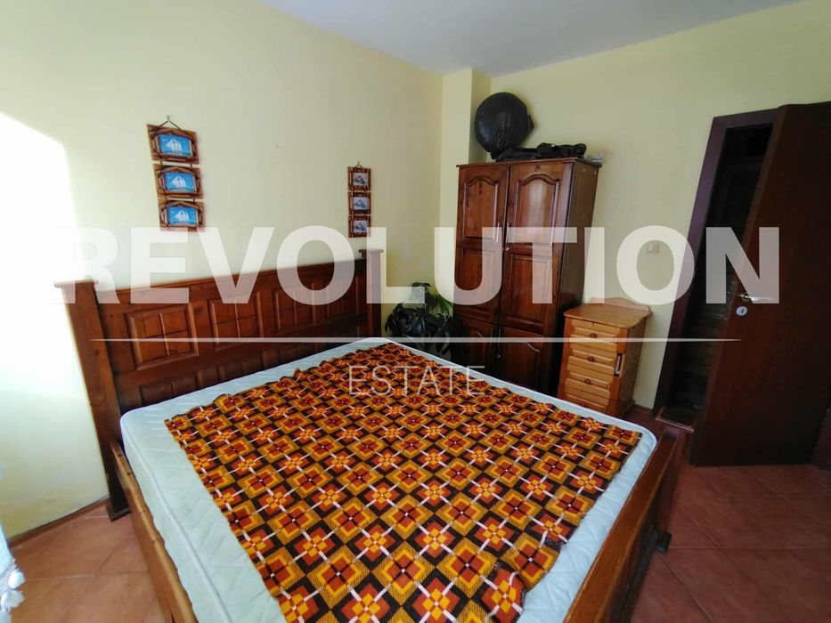 Двустаен апартамент в района на Колхозен пазар!