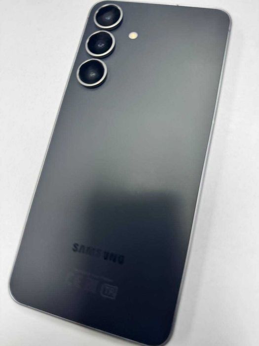 Samsung Galaxy S25 FE / 256 GB (Алматы)