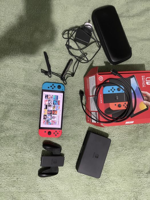 Nintendo Switch Oled прошит + 512Г6 карта памяти + игры