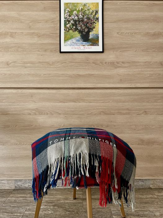 Одеяло Tommy Hilfiger от вълна. Втора употреба!