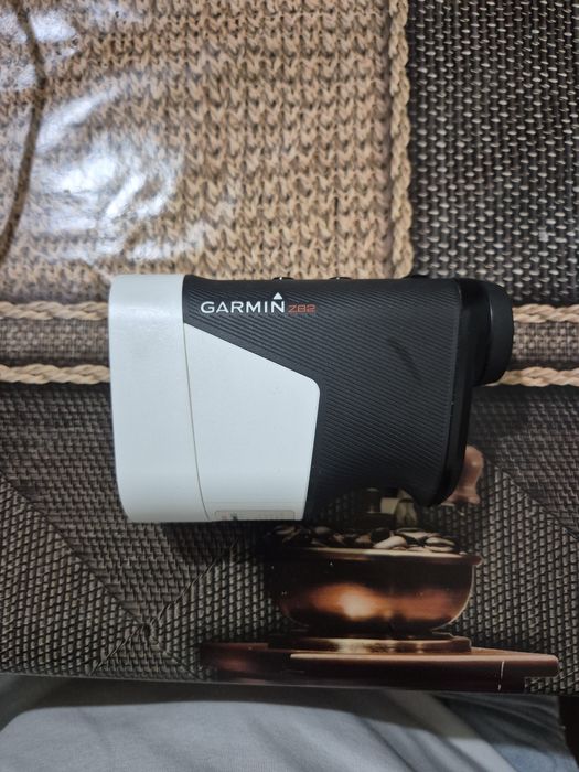 Dispozitiv de stabilire a distanţei pentru golf Garmin Approach Z82